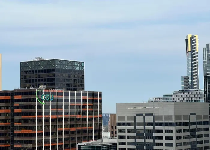 Quiet Cbd 3B2B Apartment + Free Parking