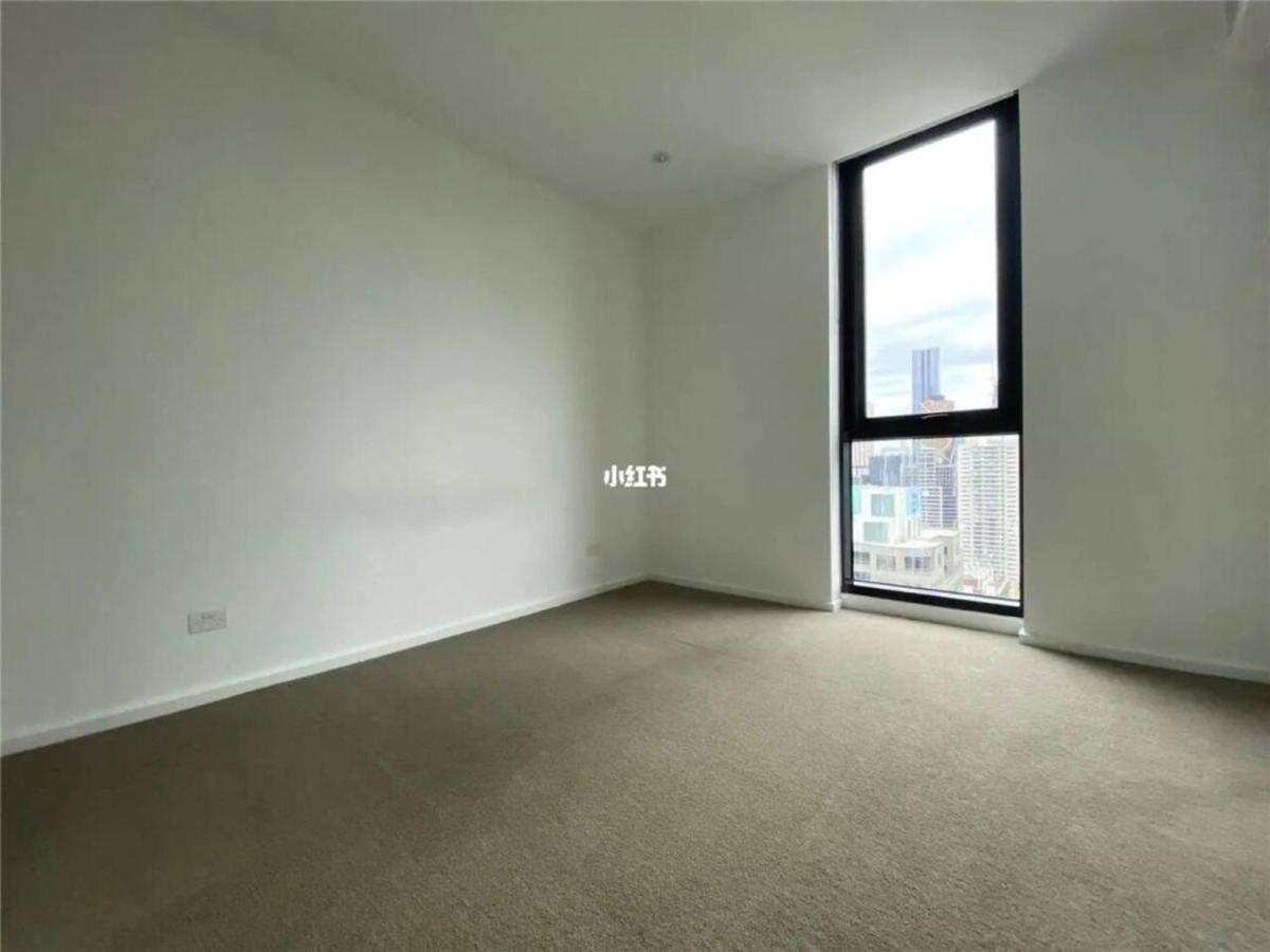 Quiet Cbd 3b2b + Free Parking Apartment *